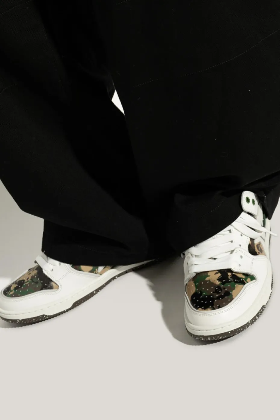 A BATHING APE® GREEN Sneakers SK8 STA