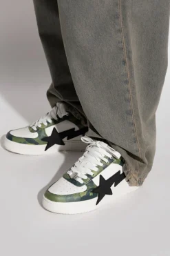 A BATHING APE® GREEN Sports shoes with logo