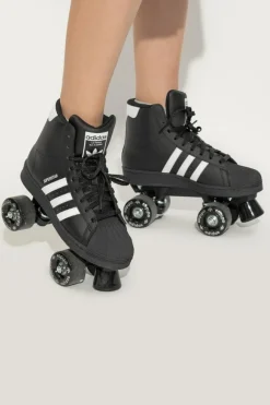 ADIDAS Originals BLACK Roller skates SUPERSTAR 82 SKATE
