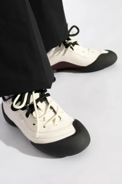 Alexander McQueen cream Flexion sneakers