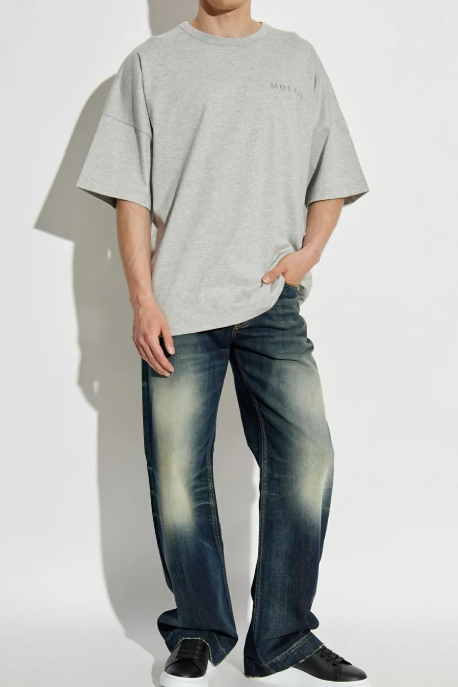 Alexander McQueen GREY T-shirt with printed logo