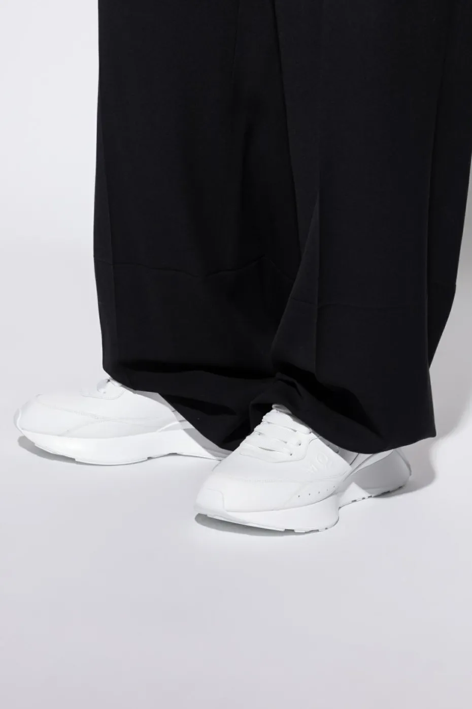Alexander McQueen WHITE Sports shoes with logo
