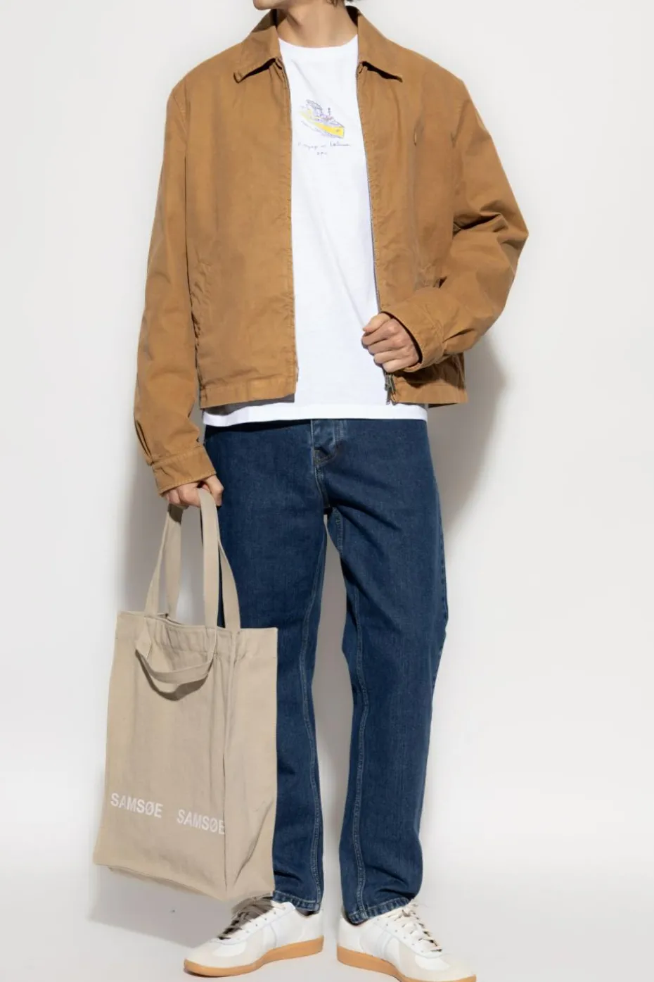 A.P.C. WHITE T-shirt with print