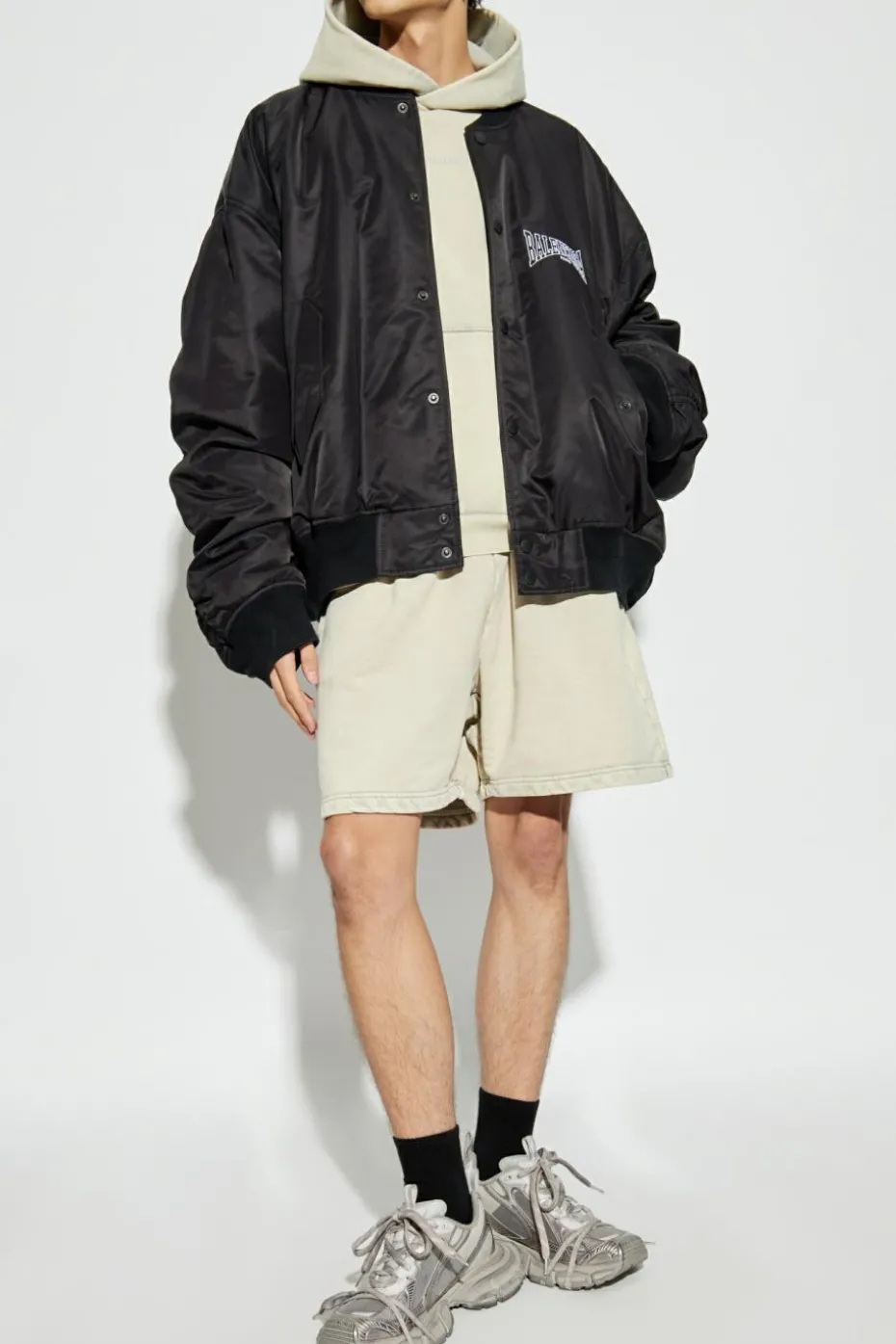 Balenciaga cream Logo shorts