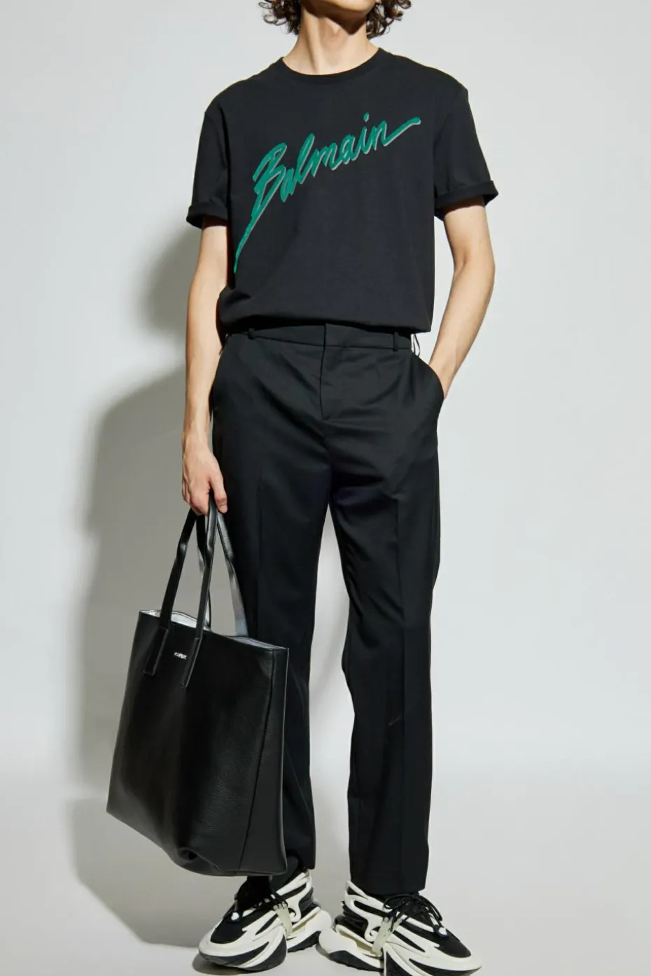 Balmain BLACK T-shirt with a logo and a velvet finish