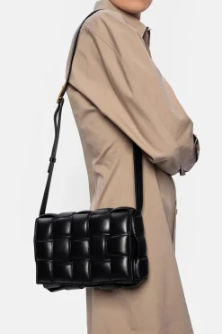 Bottega Veneta BLACK ‘Padded Cassette’ shoulder bag