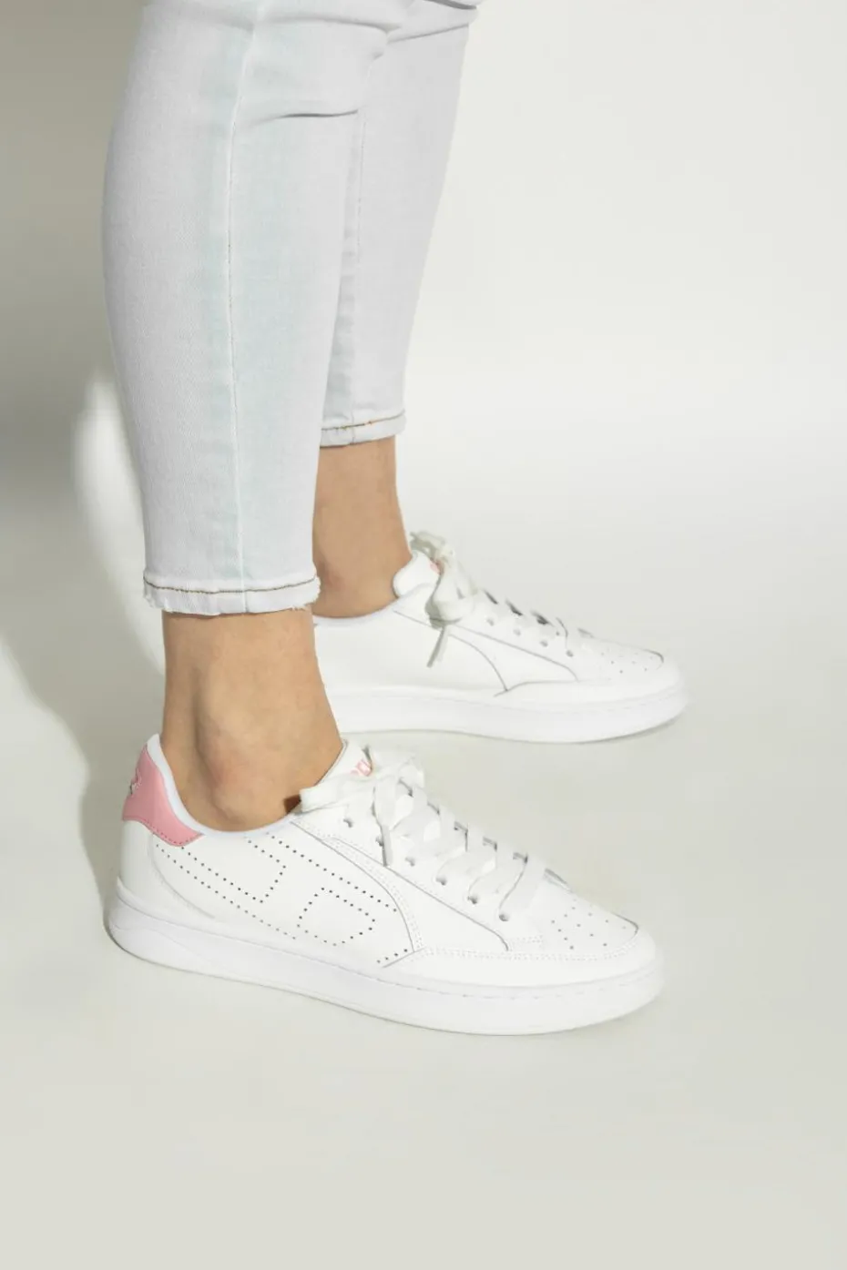 Diesel WHITE Sneakers S-DAKOTA LOW