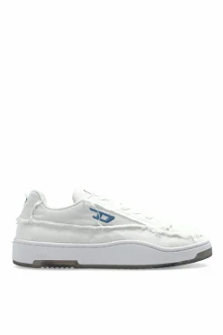 Diesel WHITE `S-TRACKER-D LOW` sports shoes