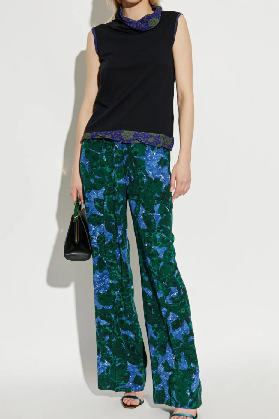 Dries Van Noten BLACK Top with stand-up collar