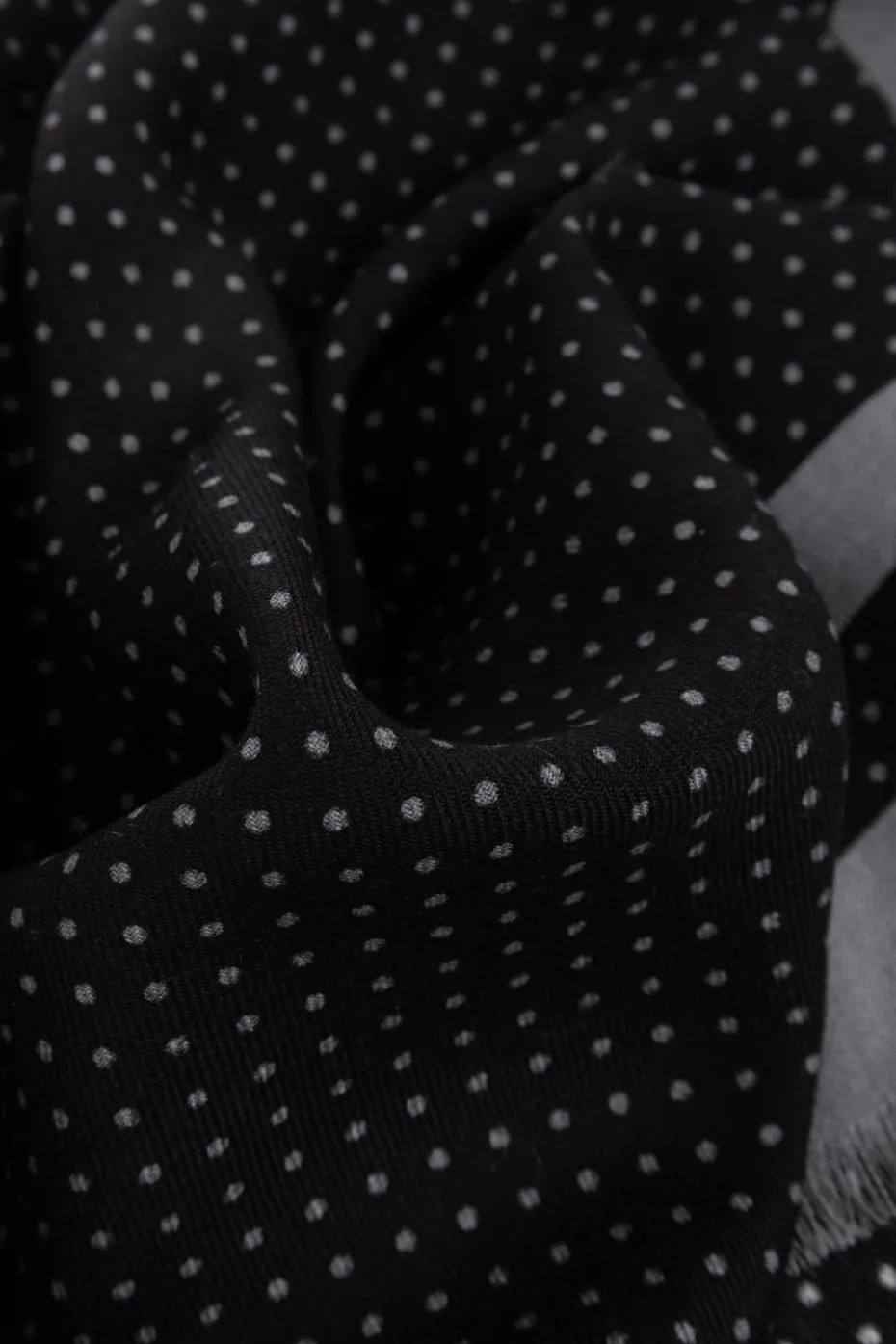 Emporio Armani BLACK Wool scarf