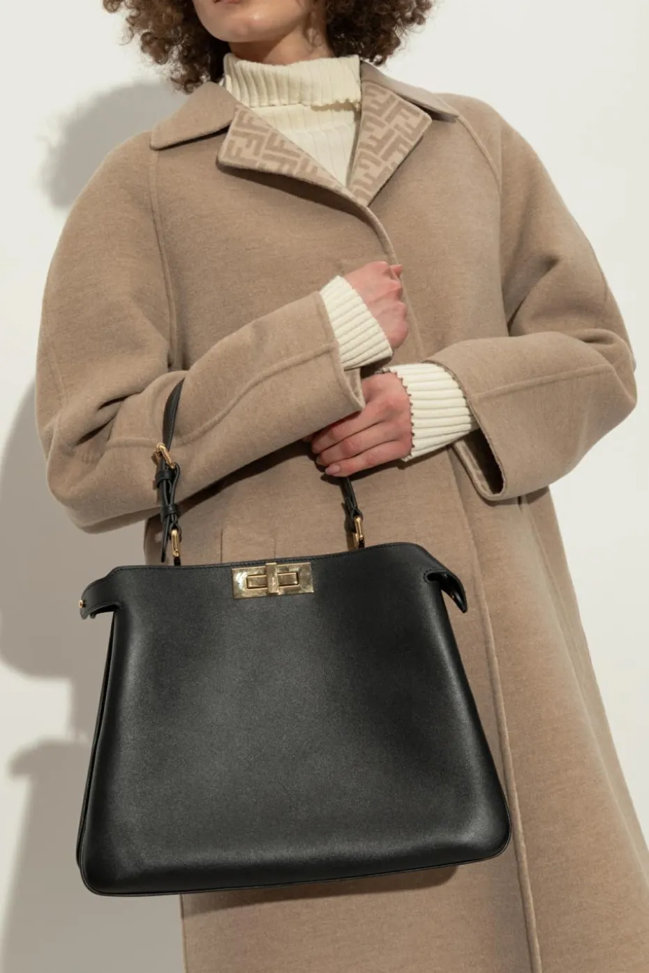 Fendi BLACK Shoulder bag Peekaboo Soft Medium