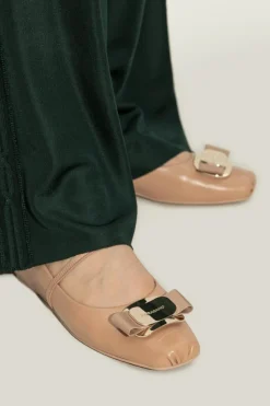 FERRAGAMO beige Ballet flats "Zina"