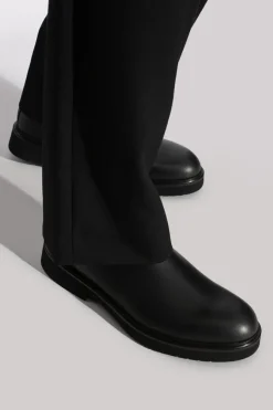 FERRAGAMO BLACK Chelsea Boots Cezanne