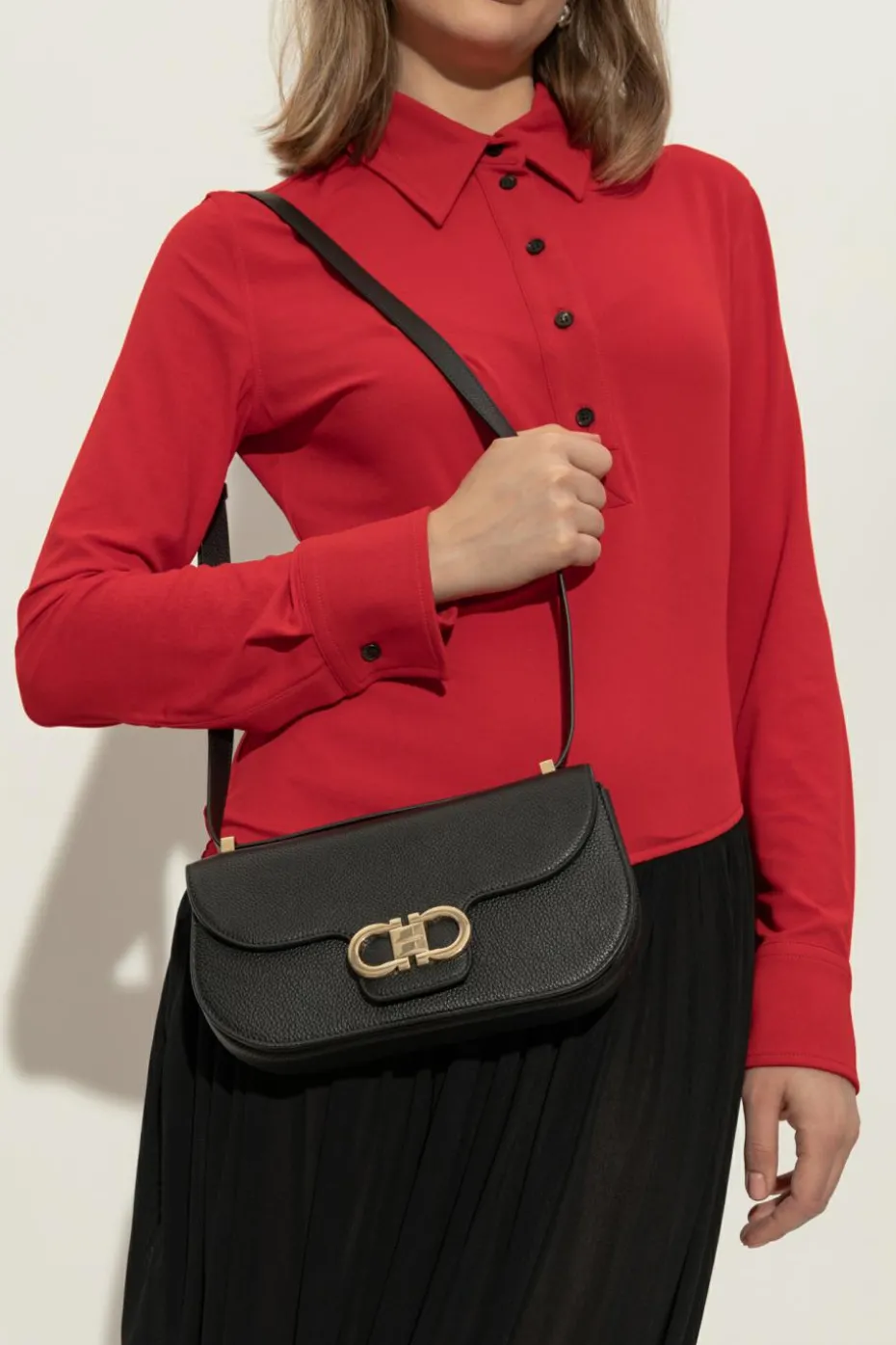 FERRAGAMO BLACK Leather shoulder bag