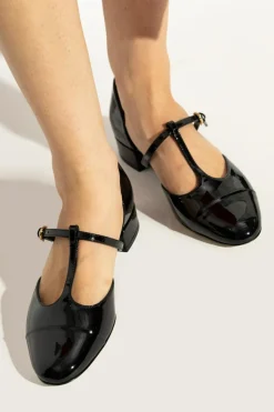 FERRAGAMO BLACK Shoes Linette