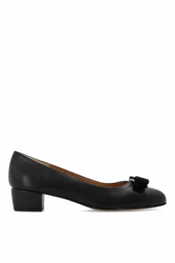 FERRAGAMO BLACK ‘Vara’ pumps