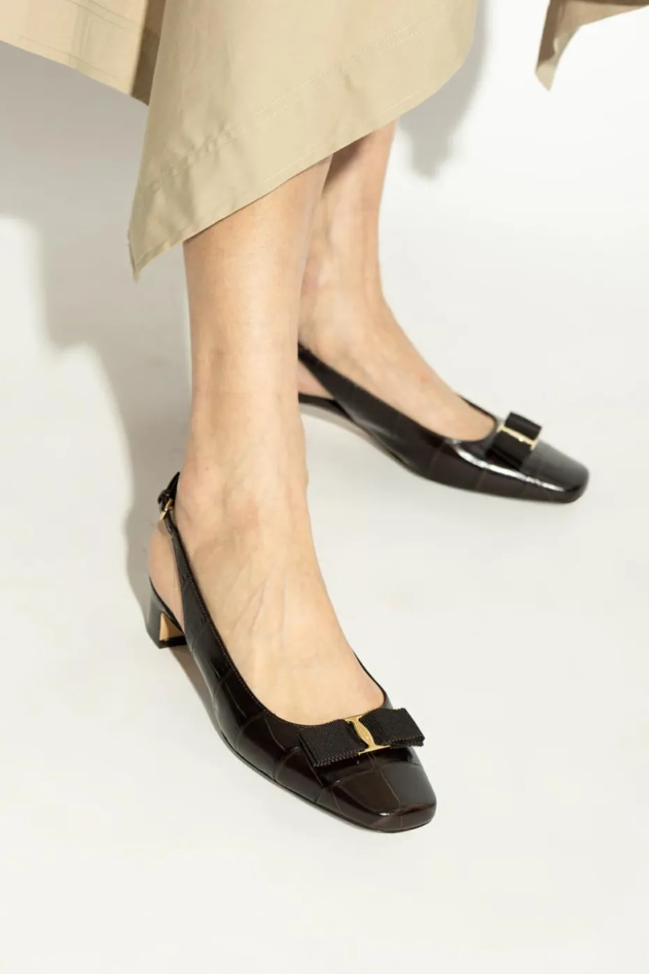 FERRAGAMO BROWN Heeled shoes Rivada