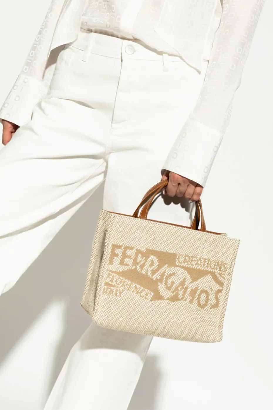 FERRAGAMO cream Shopper bag `Sign Small`
