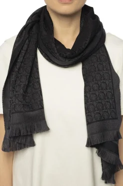 FERRAGAMO GREY Gancini scarf