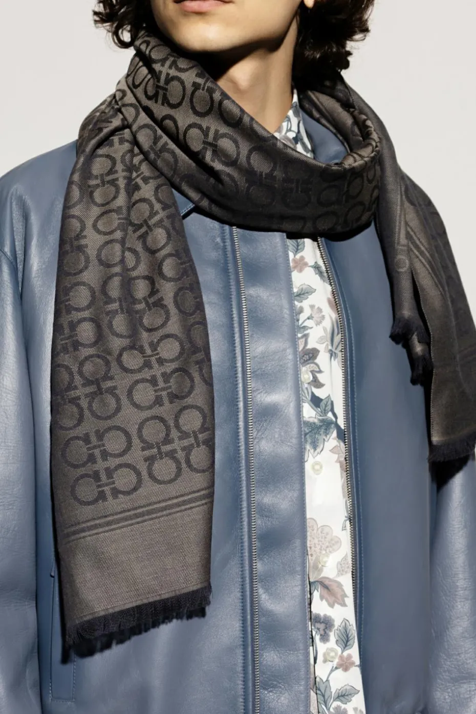 FERRAGAMO GREY Scarf with monogram
