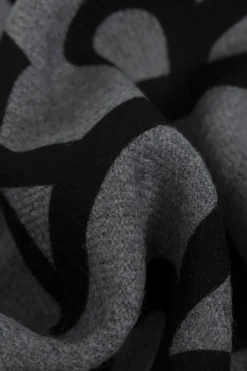 FERRAGAMO GREY Wool scarf with monogram
