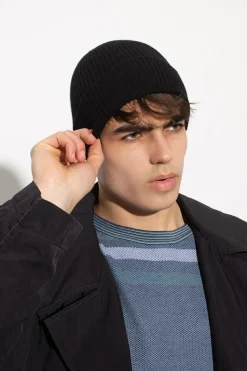 Giorgio Armani BLACK Cashmere beanie with logo