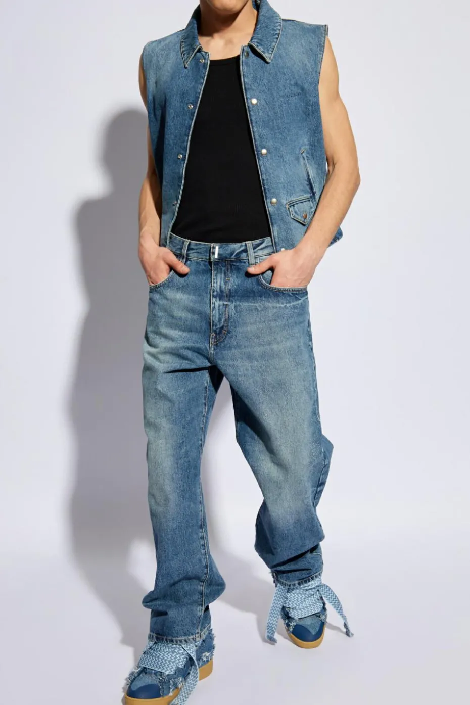 Givenchy BLUE Jeans with Givenchy logo