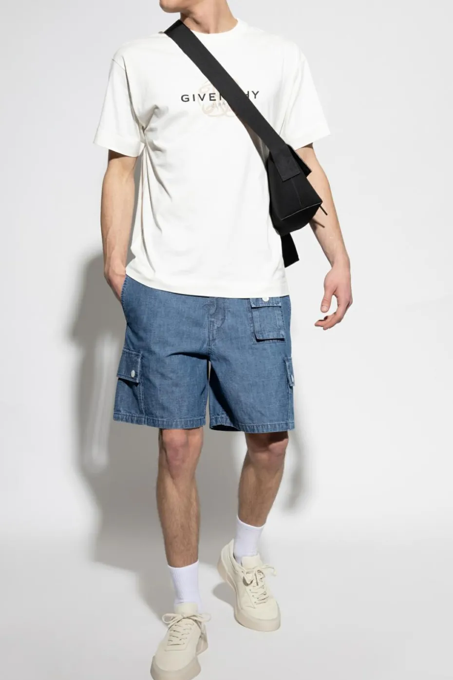 Givenchy WHITE T-shirt with logo