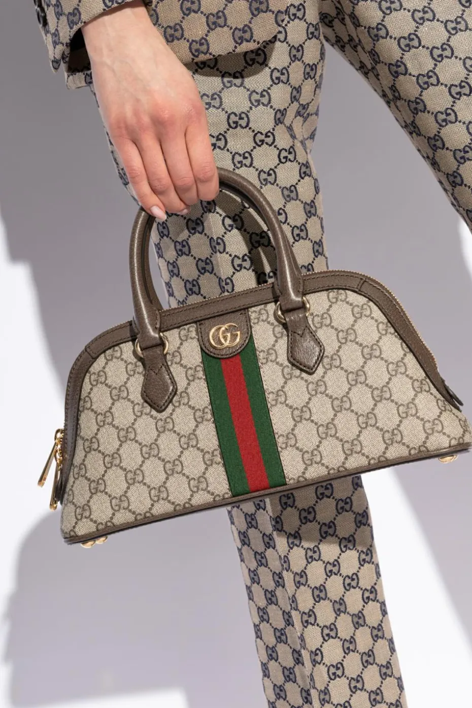 Gucci beige Handbag with monogram