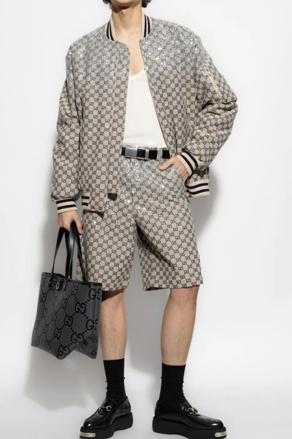 Gucci beige Shorts with shimmering appliqués