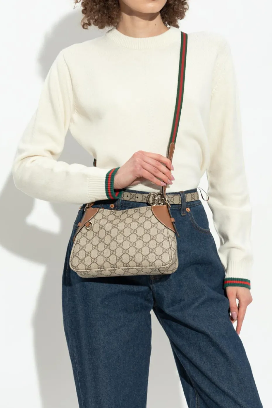Gucci beige Shoulder bag ‘GG Emblem Small’