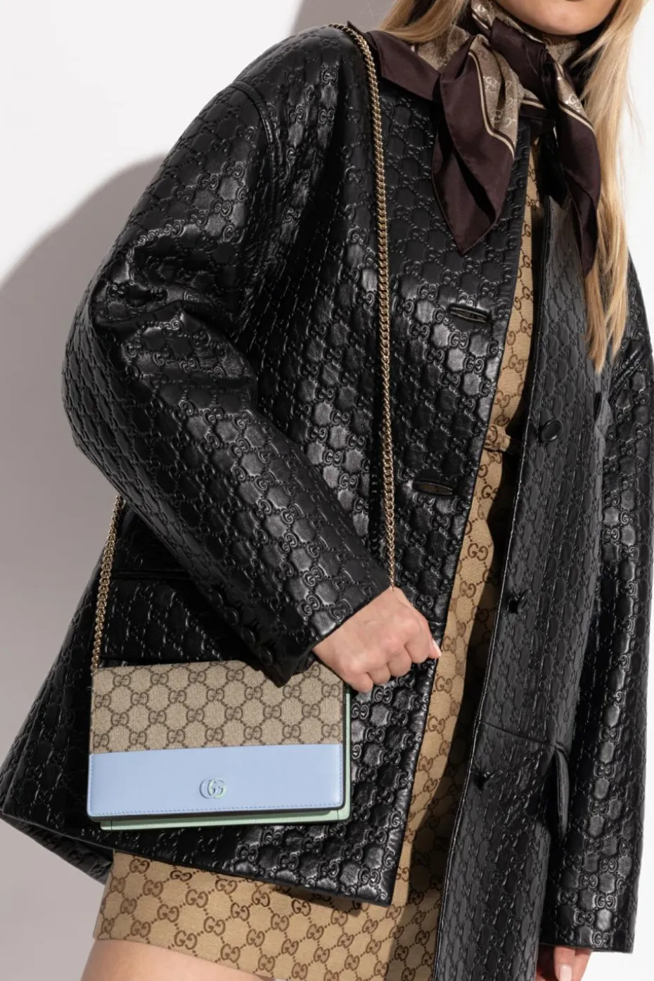 Gucci beige Wallet on a chain GG Marmont