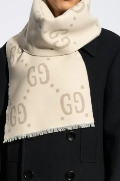 Gucci beige Wool scarf with logo