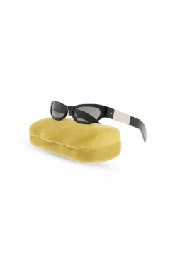 Gucci BLACK Cat eye sunglasses