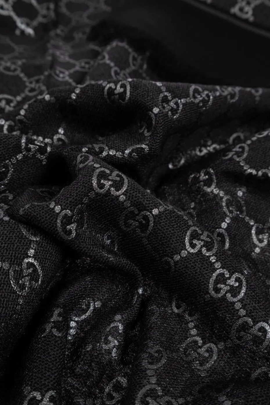 Gucci BLACK Scarf with monogram