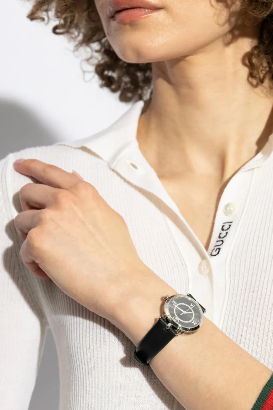 Gucci BLACK Watch with leather strap
