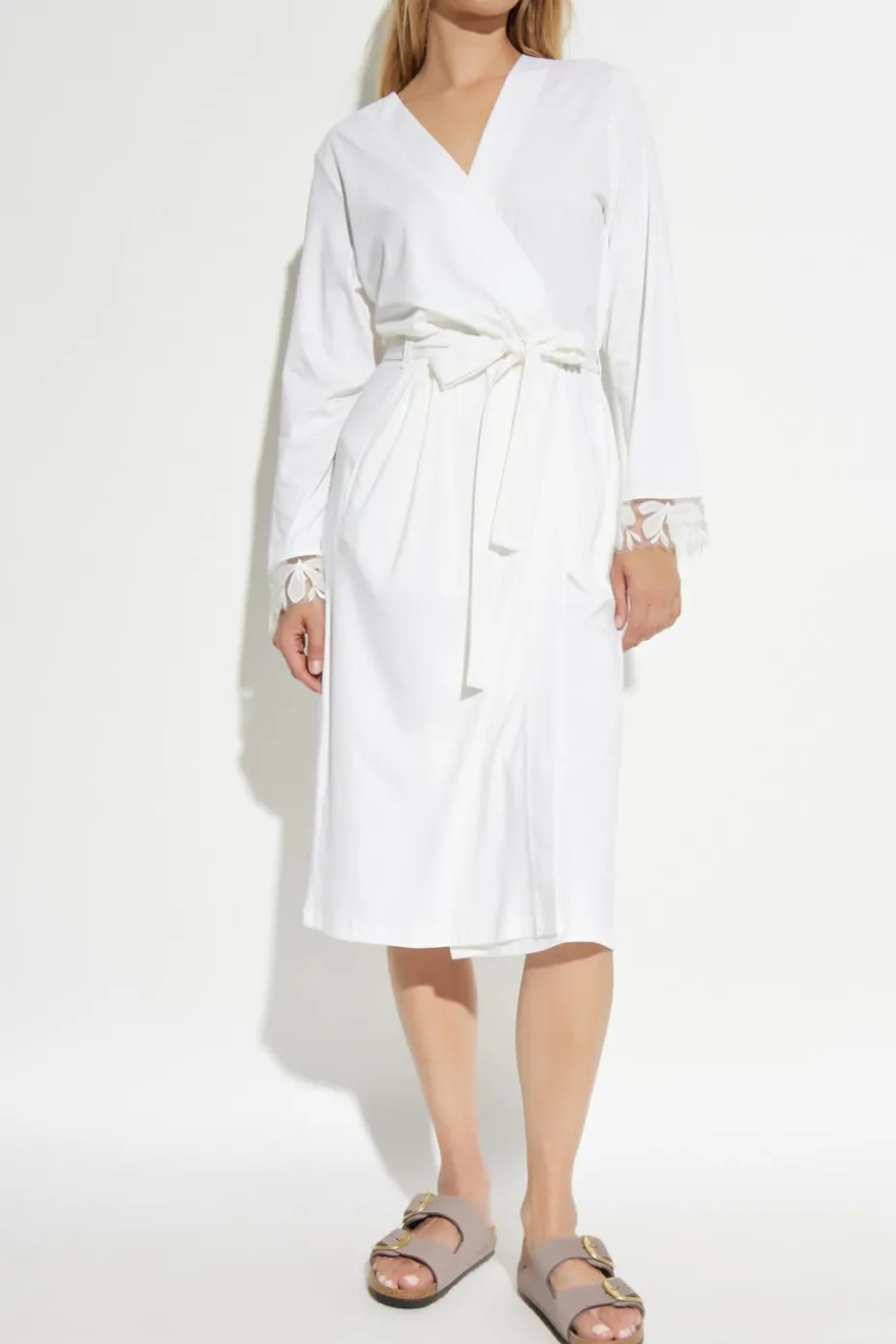 Hanro WHITE Bathrobe from the "Kalea" collection