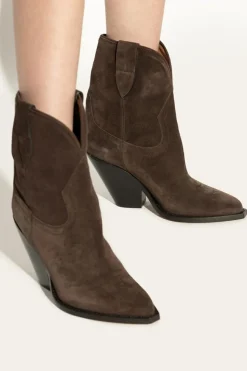 Isabel Marant BROWN Suede heeled ankle boots `Leyane`