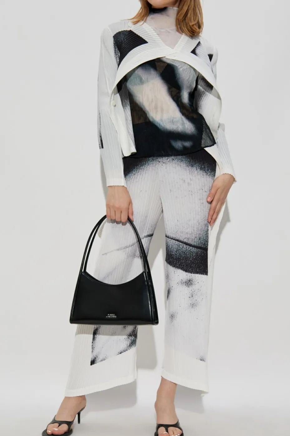 Issey Miyake WHITE Pleated cardigan