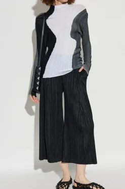 Issey Miyake WHITE Pleated top