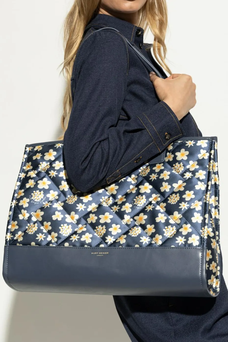 Kurt Geiger BLUE Shopper bag with a floral motif