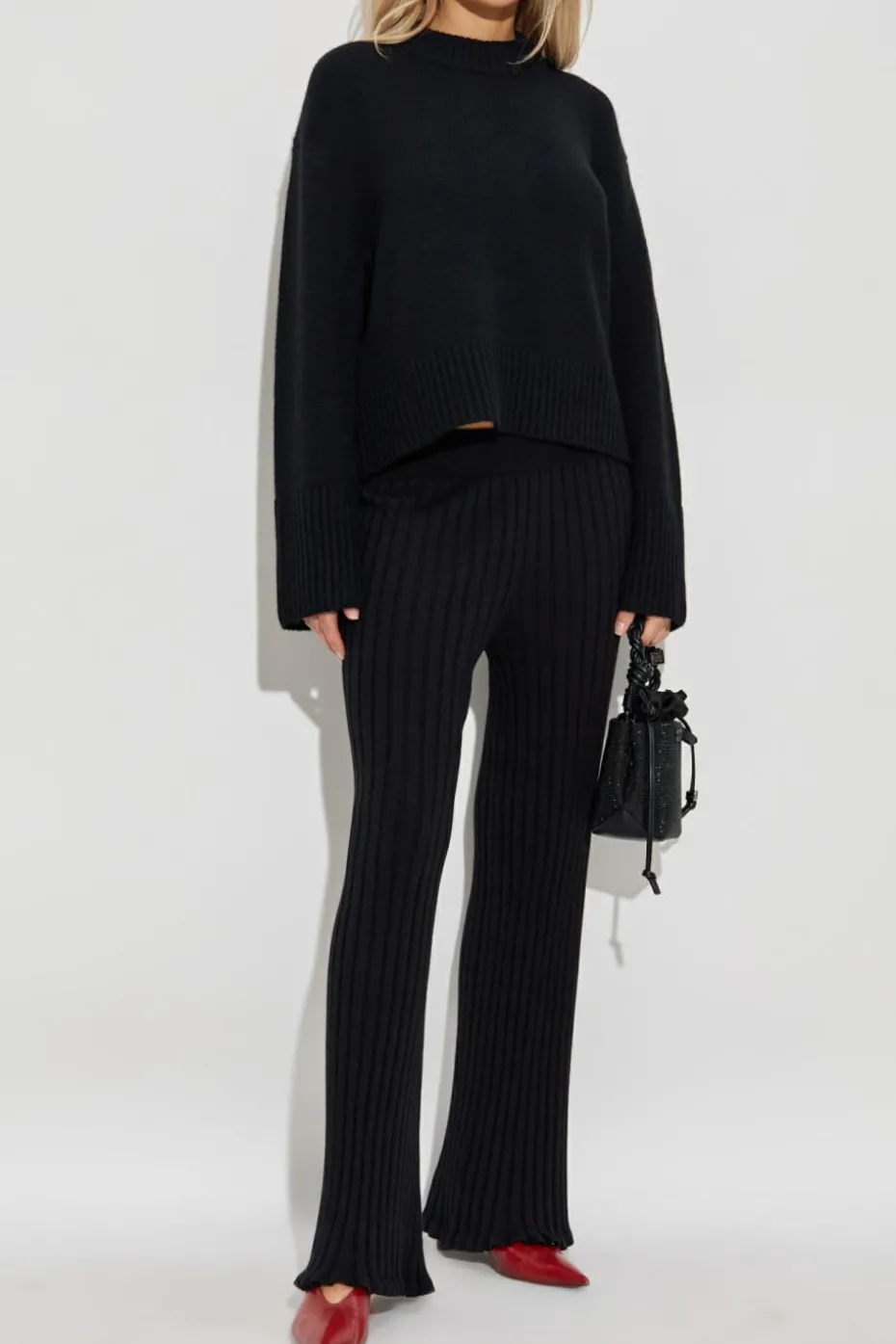 Lisa Yang BLACK Cashmere sweater "Sony"
