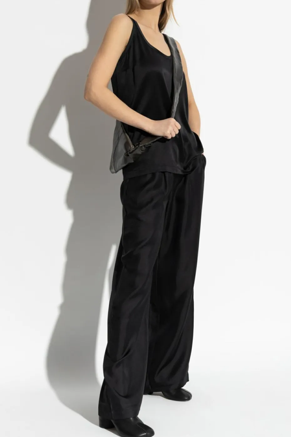 Lisa Yang BLACK Sleeveless silk top