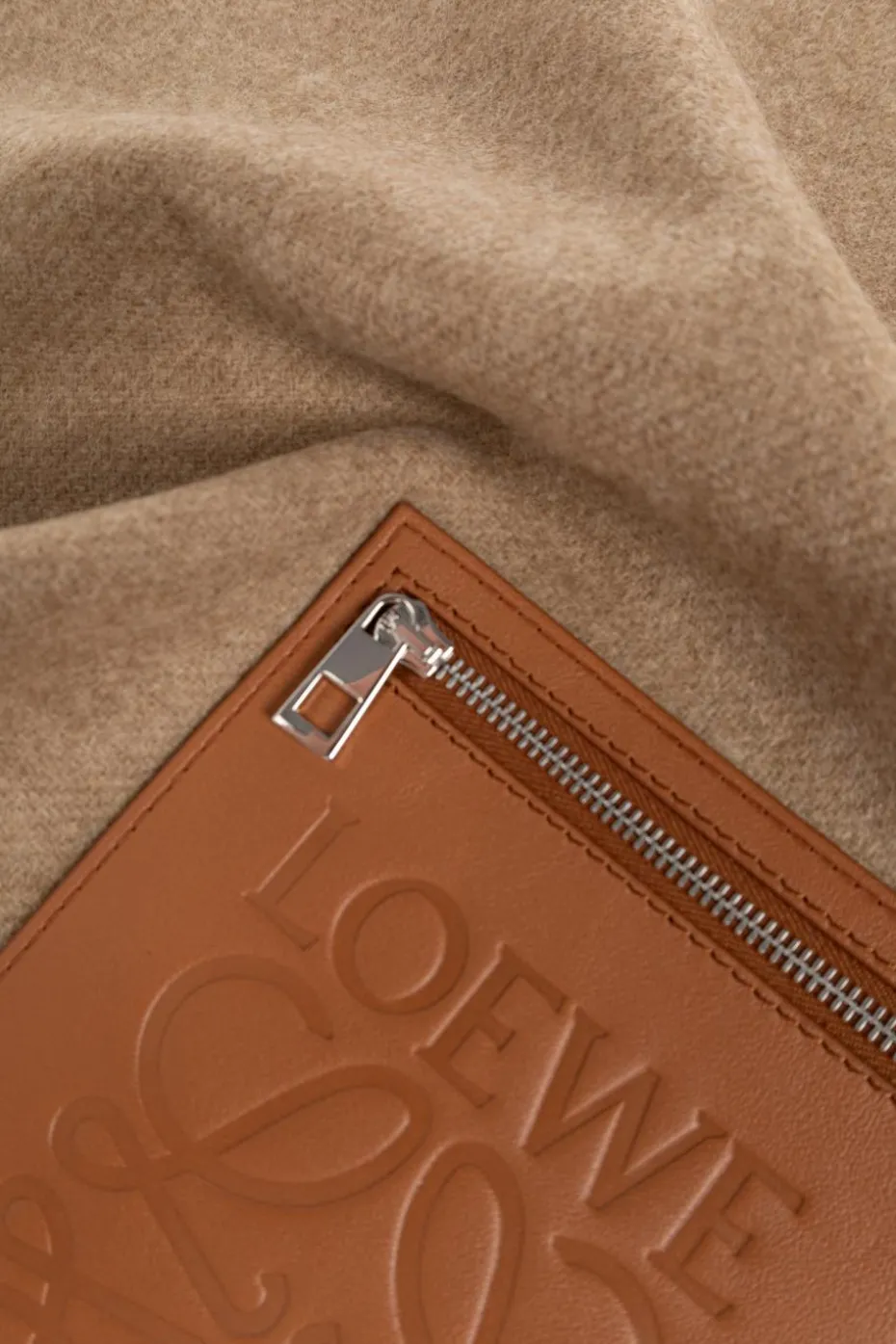 Loewe beige Scarf with pocket