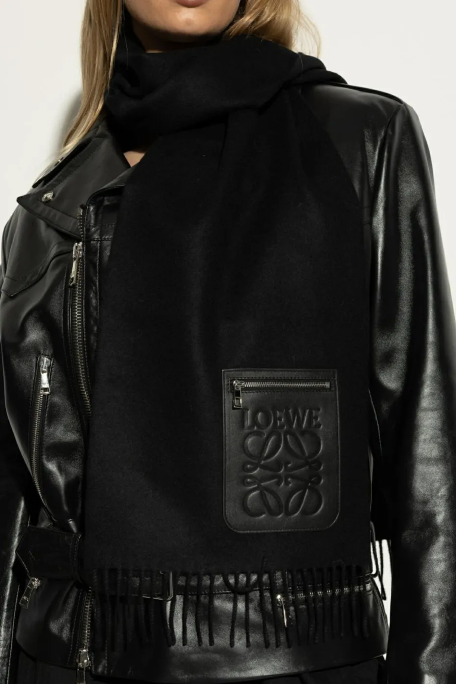 Loewe BLACK Scarf with pocket