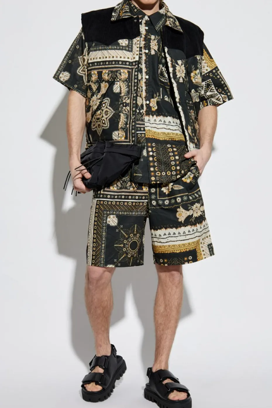 MARANT BLACK Patterned shorts 'Gregorian'