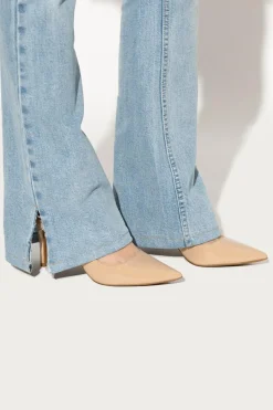 Michael Michael Kors beige ‘Alina’ glossy pumps