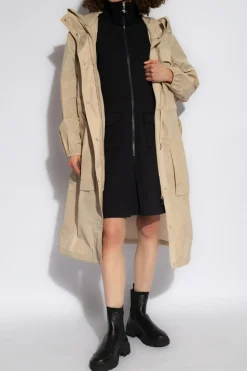 Moncler beige Parka ‘Mantio’