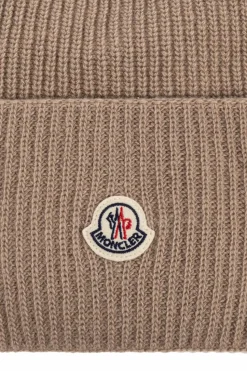 Moncler beige Wool beanie with logo patch