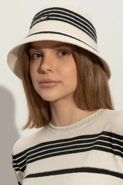 Moncler cream Hat with logo